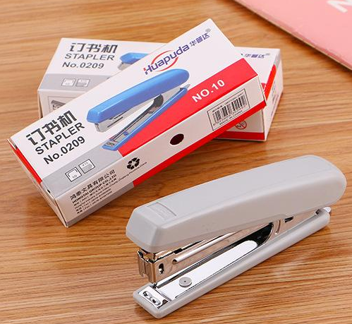 STAPLER HUAPUDA  (NO.0568)    24/6,26/6 SIZES
